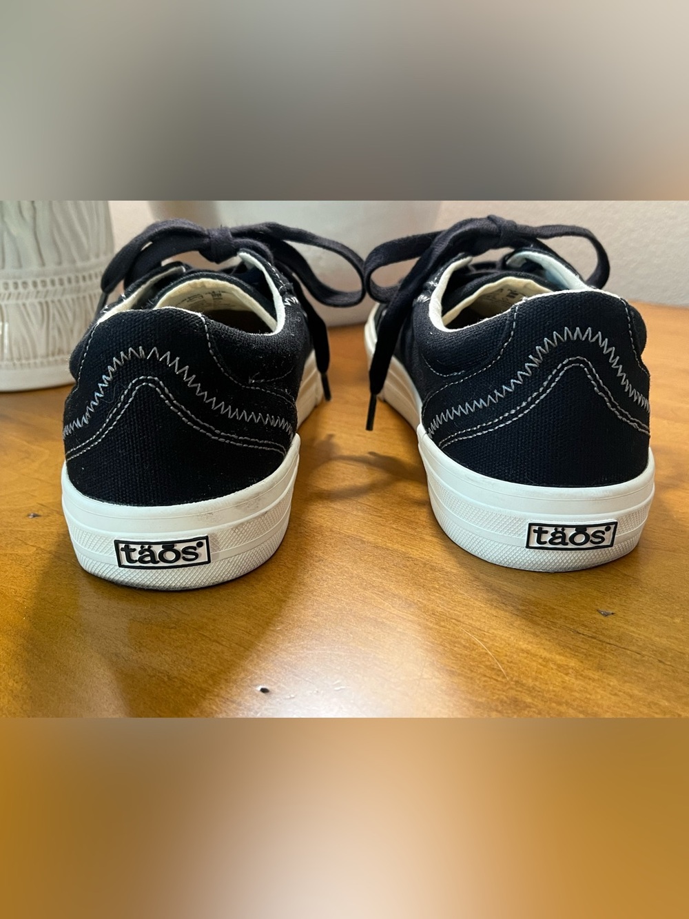 Taos Footwear Plim Soul Black Canvas Sneakers • Size 9 • EUC - Picture 8 of 10